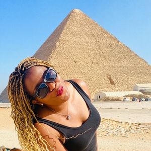 Meet your Posher, Ani